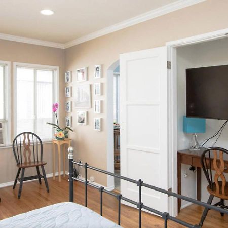 The Burbank Sanctuary - Be Pampered - Full Kitchen Apartment Exterior photo