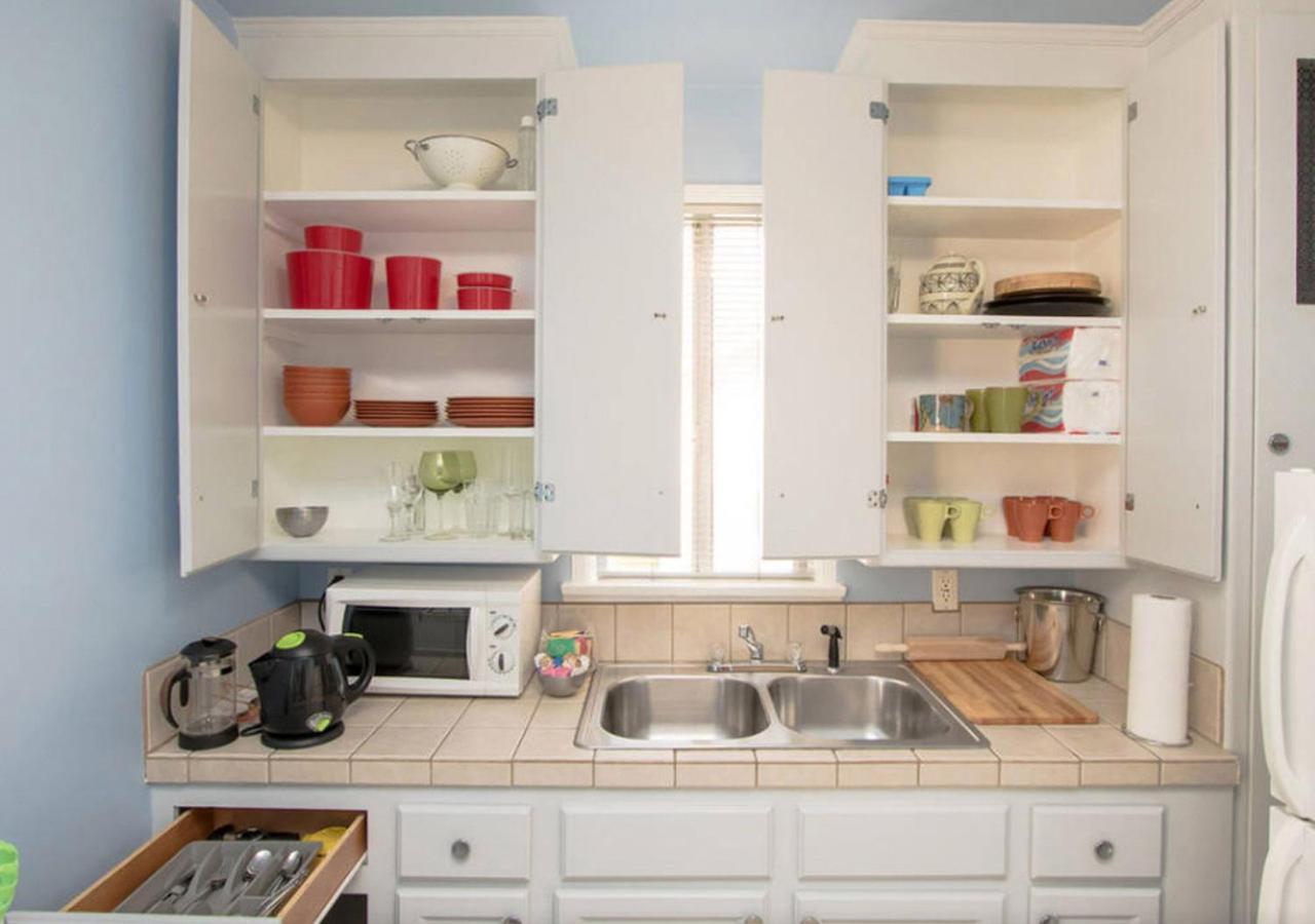 The Burbank Sanctuary - Be Pampered - Full Kitchen Apartment Exterior photo